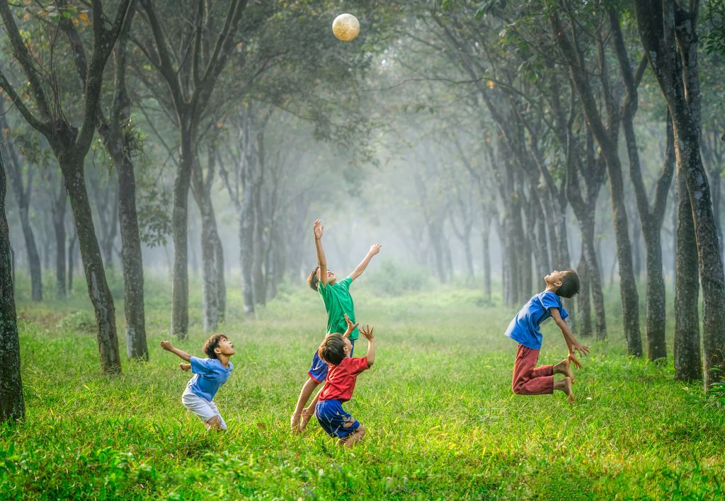 7 Amazing Tips to Grow Healthy and Active Kids